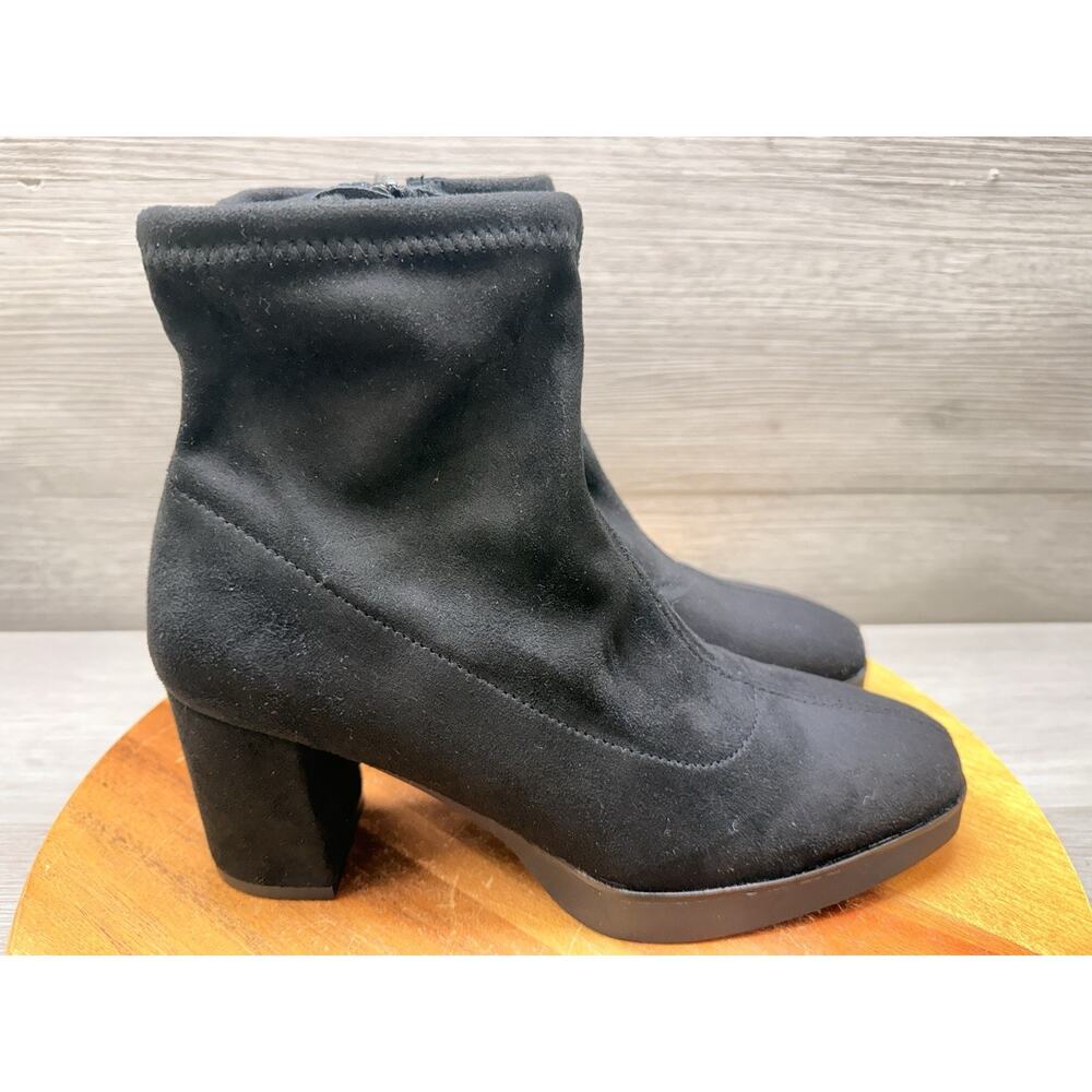 Women 7 American EXchange Black Suede Booties Ankle Boots